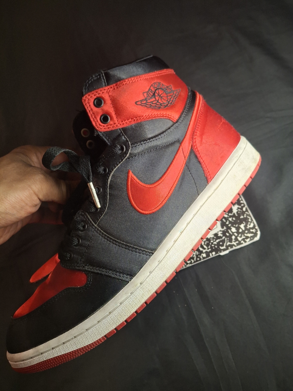 Nike Air Jordan 1 High Top - Black & Red
